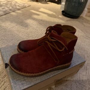 Born Dark Red Calyn Shoes